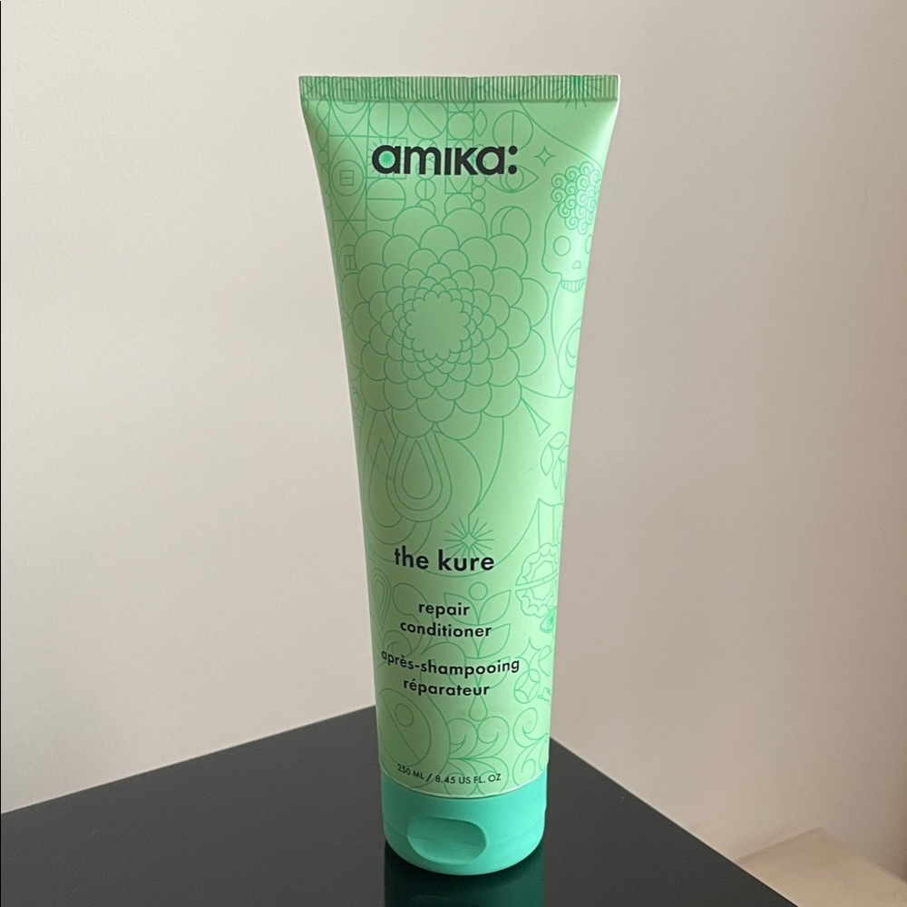 NEW Amika The Kure Repair Conditioner
